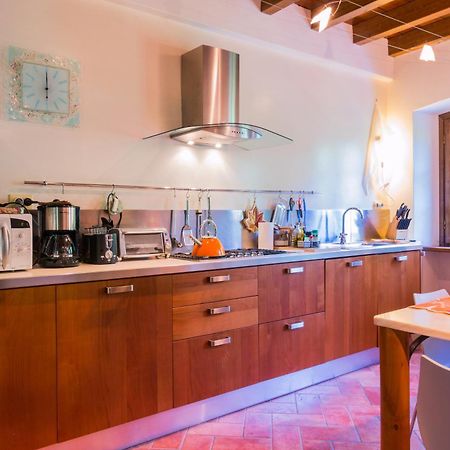 Casa Marta Villa Pescaglia Buitenkant foto